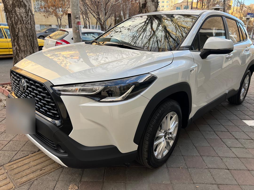 تویوتا کرولا کراس هیبرید پلاک ملی ۲۰۲۵